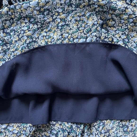 - Ann Taylor - Blue and Green Floral Pleated Short Sleeve A-Line Dress - Picture 6 of 7